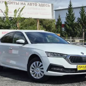 Skoda Octavia 1.4 AT, 2021, 130 000 км
