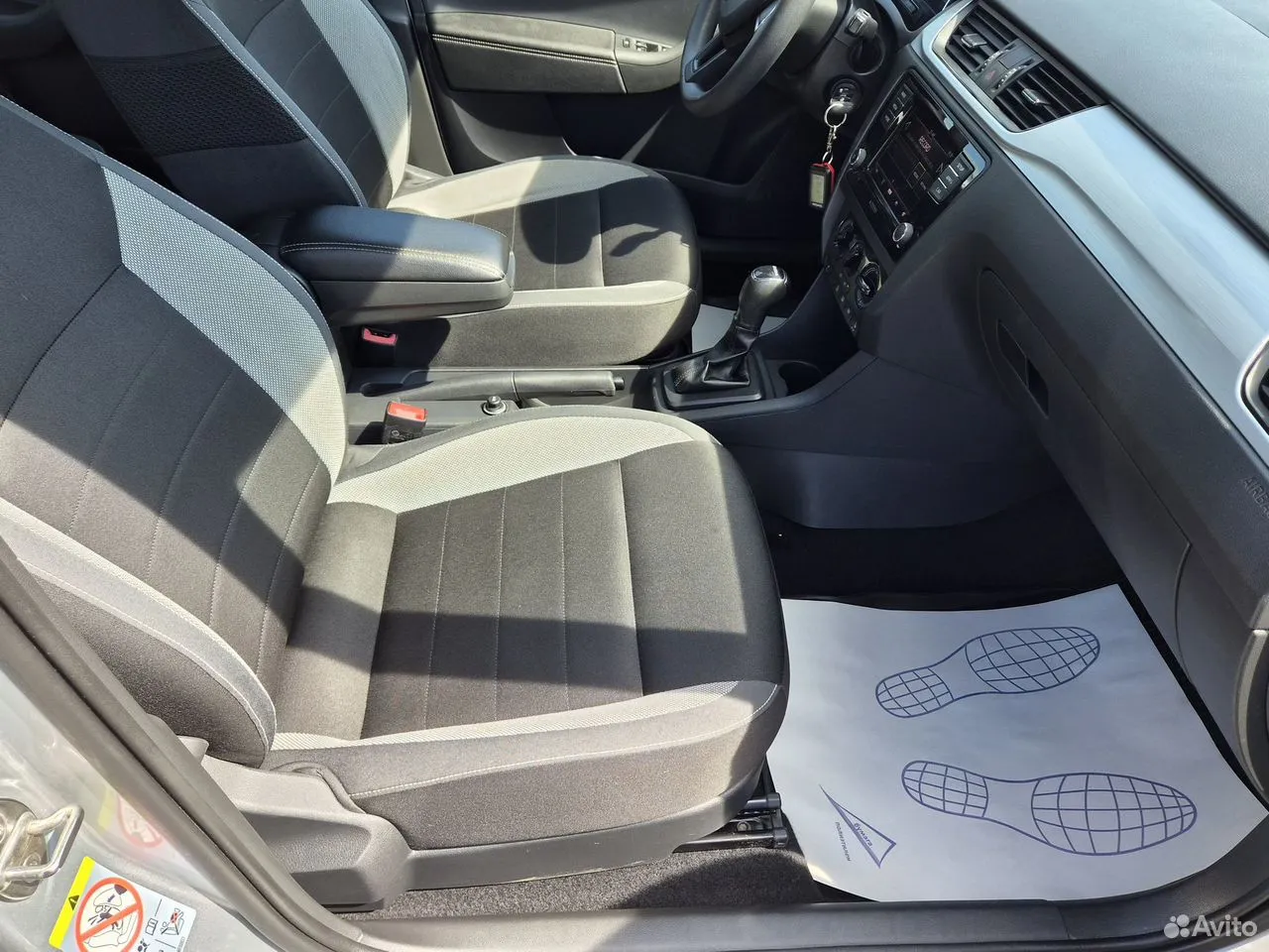 Skoda Rapid 1.6 AT, 2017, 180 000 км — изображение 13