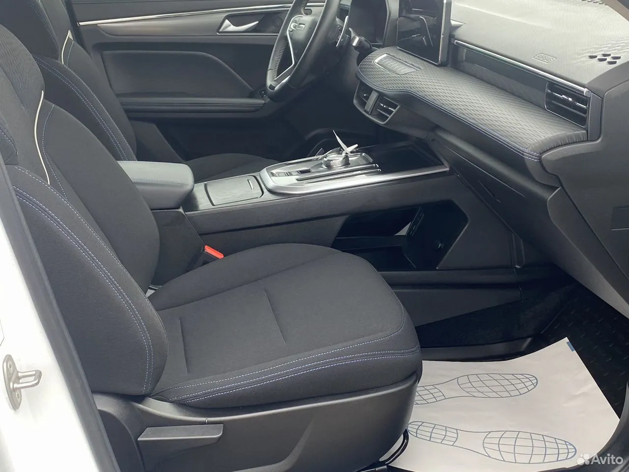 HAVAL Jolion 1.5 AMT, 2023, 60 000 км — изображение 16