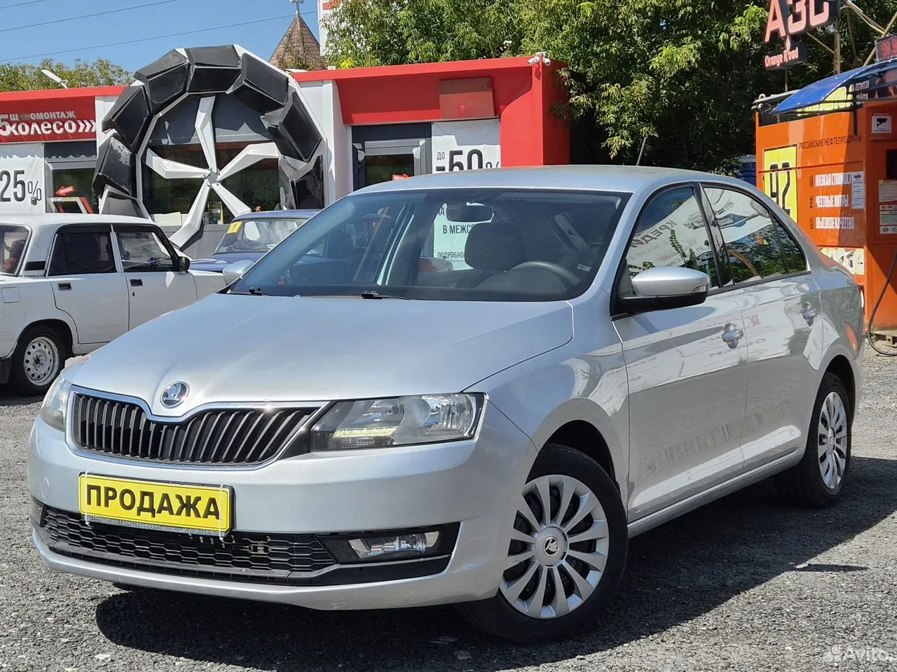 Skoda Rapid 1.6 AT, 2017, 180 000 км — изображение 3